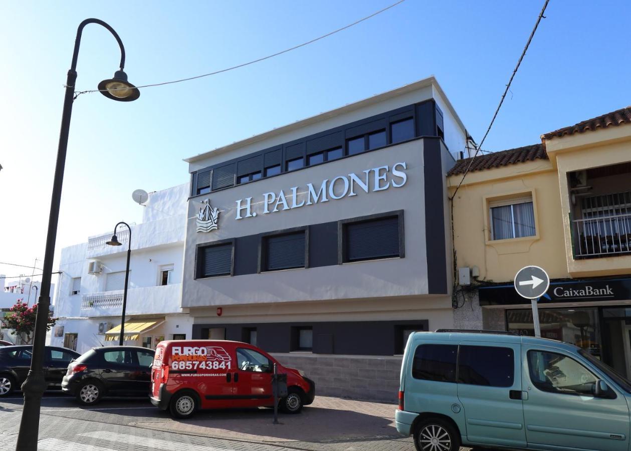 H.Palmones Hostel Exterior photo